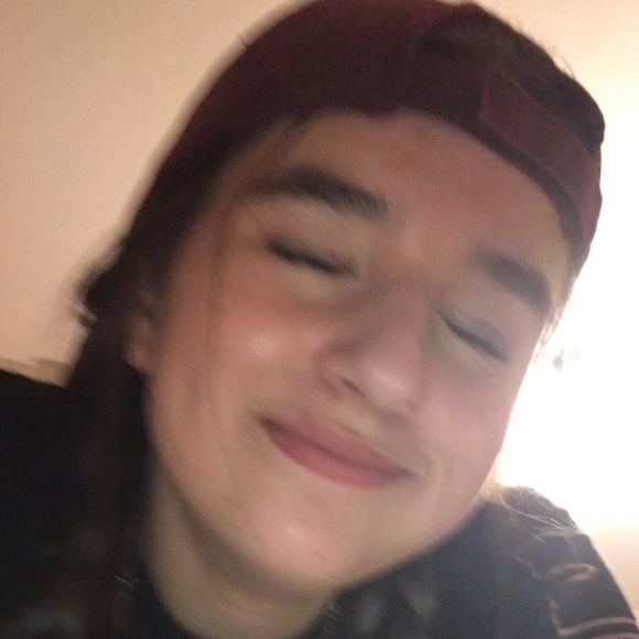 Meet your Posher, Emma - Picture 1 of 1